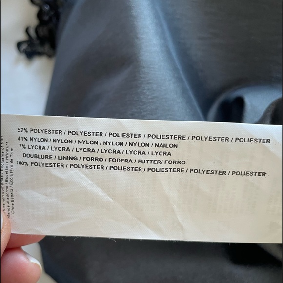 JOSEPH RIBKOFF. BLACK COCKTAIL DRESS. SIZE 6 - Picture 6 of 9